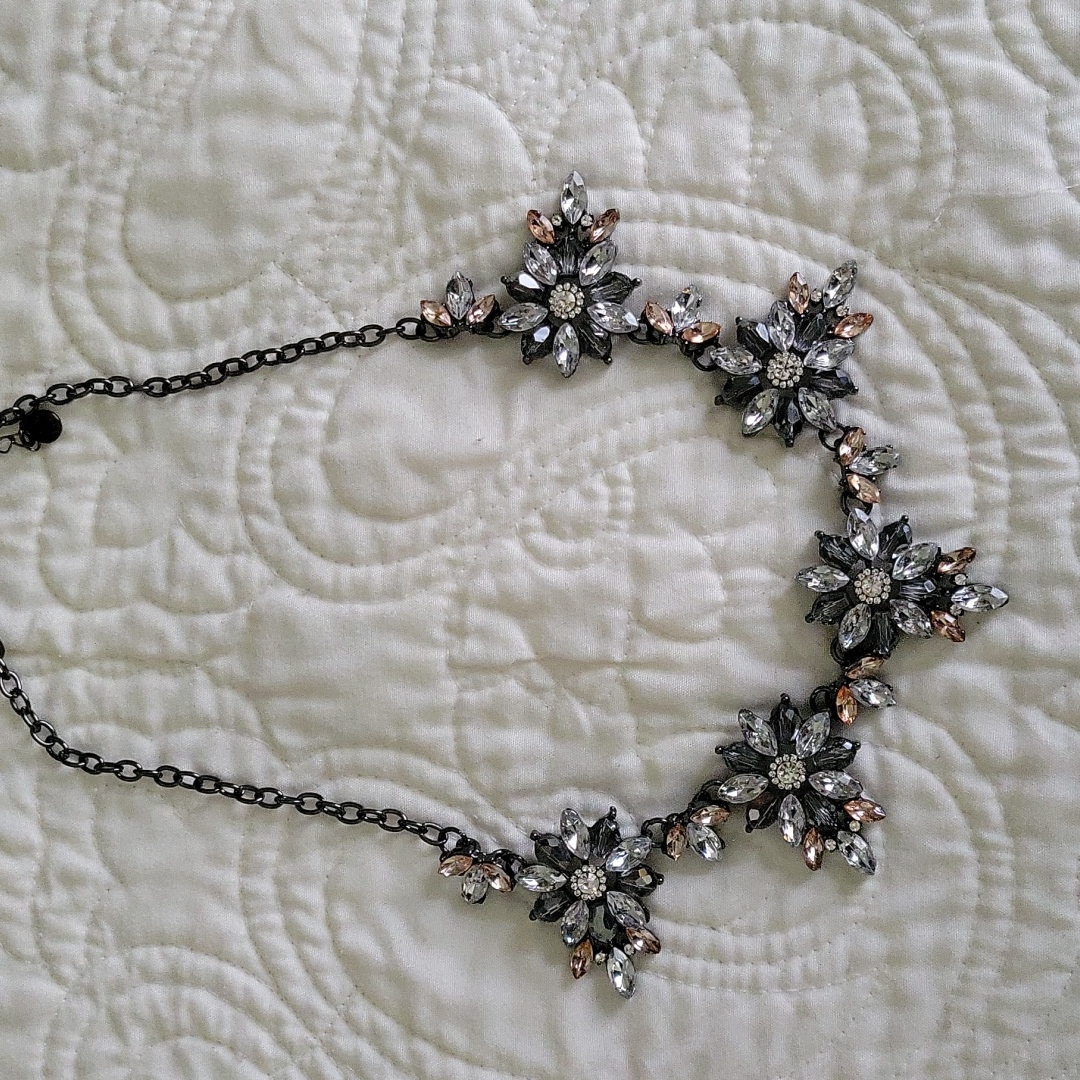 Statement Necklace 10$